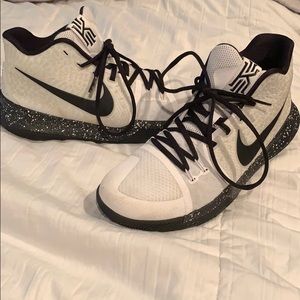 Kyrie 3 Shoes